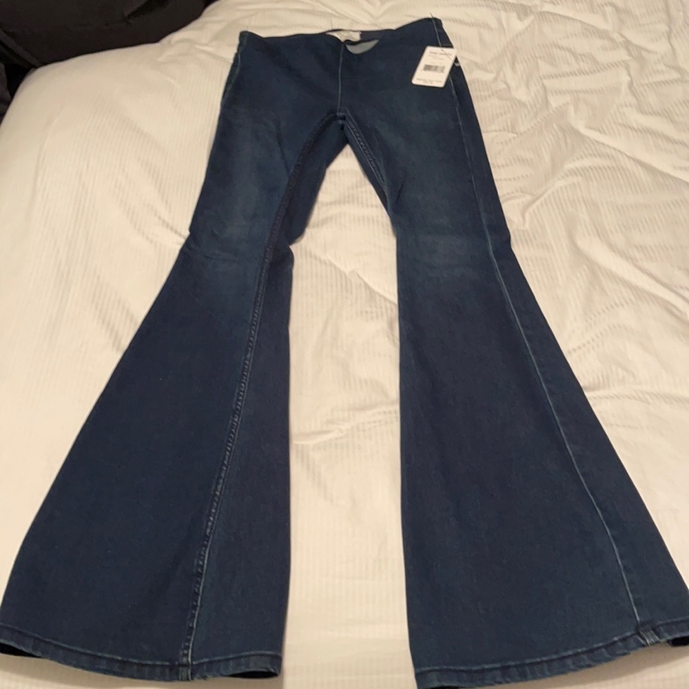 Free people 70’s vibe flare jeans